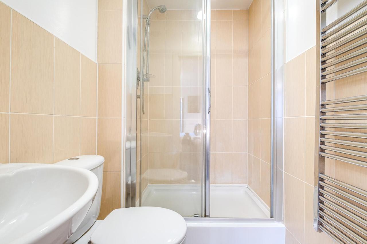 Ebra Stays - Luxury 2 Bedroom Apartment - Birmingham Exterior photo
