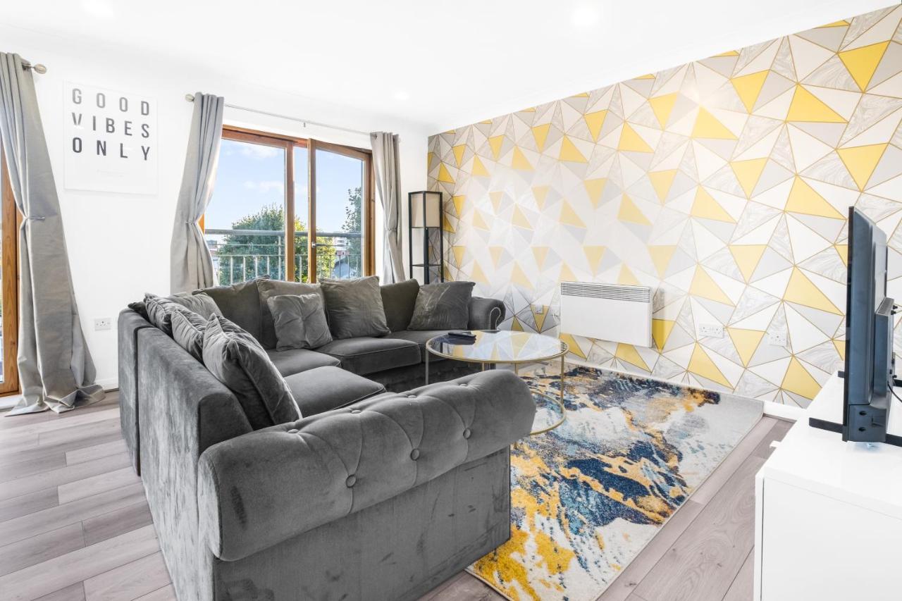 Ebra Stays - Luxury 2 Bedroom Apartment - Birmingham Exterior photo
